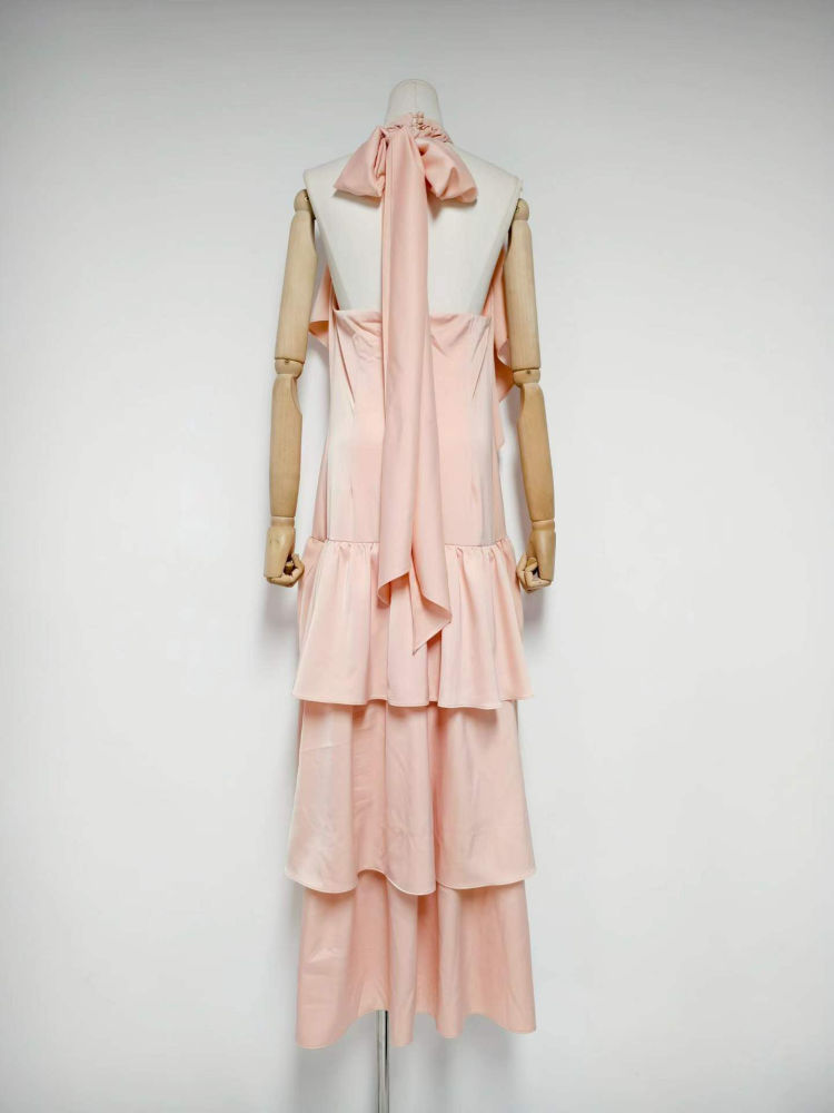 TWOTWINSTYLE Solid Stand Collar Backless Designer Dress
