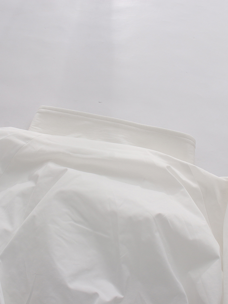 TWOTWINSTYLE Stand Collar Button Placket Drawstring Fashion Crop Jacket
