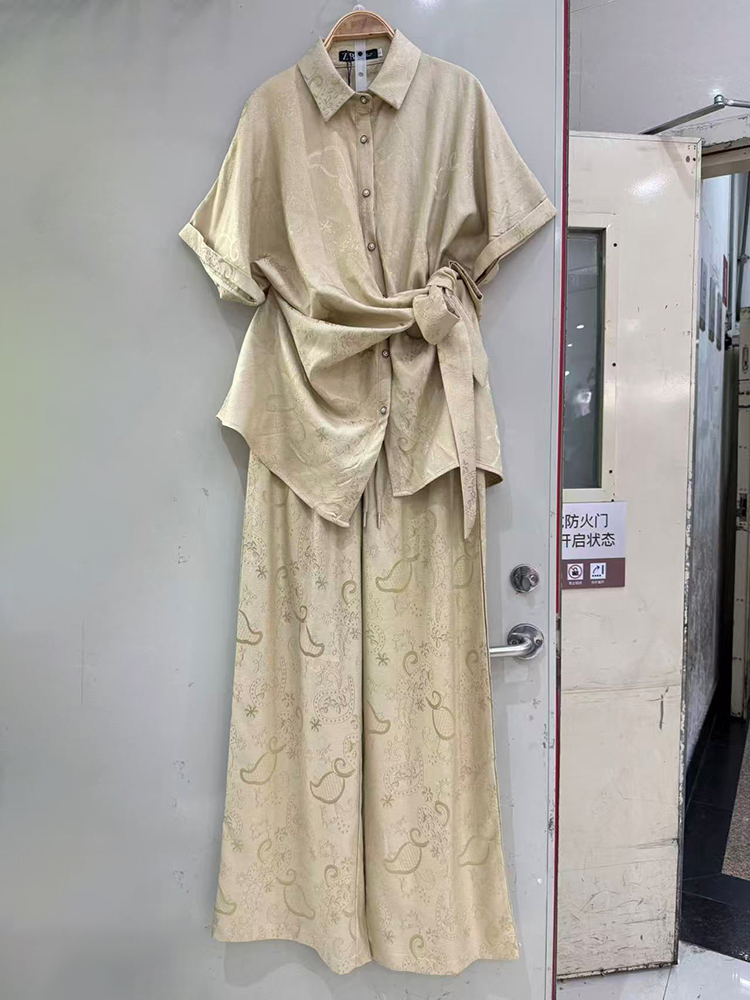 TWOTWINSTYLE Lapel Short Sleeves Spliced Lace Up Top Loose Wide Leg Pants Chic Set