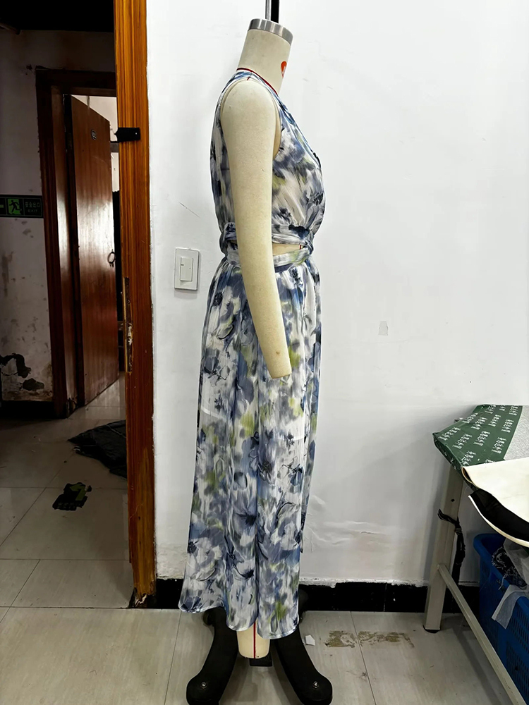 TWOTWINSTYLE Sleeveless Deep V Neck Hollow Out Elegant Print Dress