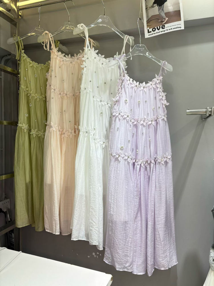 TWOTWINSTYLE Patchwork 3D Flower Wings Minimalist Dress