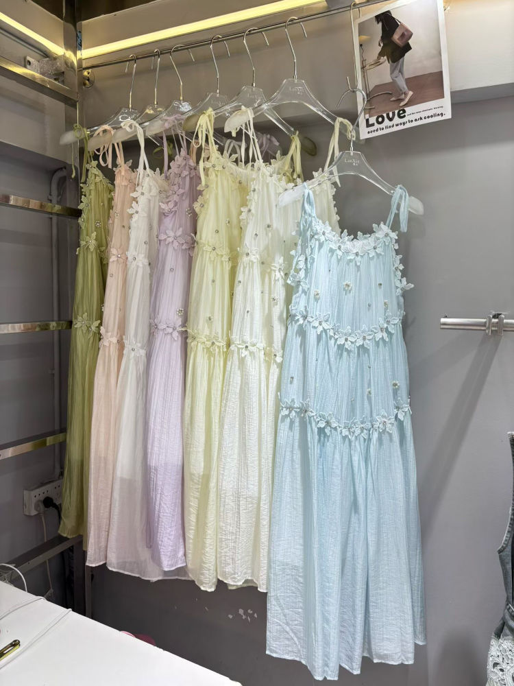 TWOTWINSTYLE Patchwork 3D Flower Wings Minimalist Dress