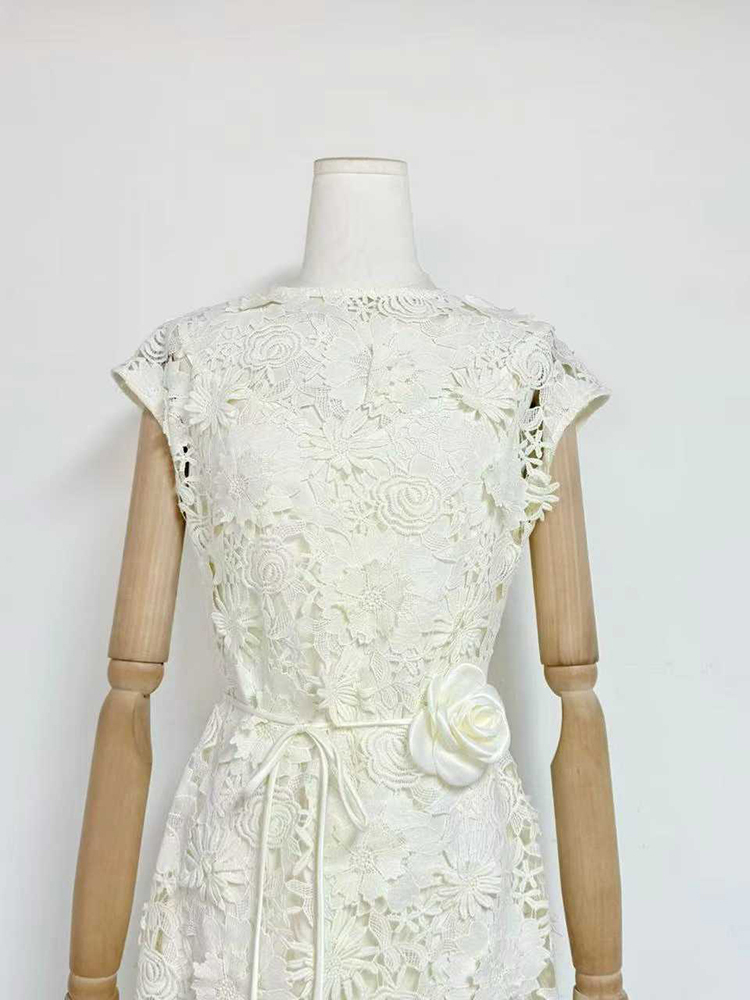 TWOTWINSTYLE Round Neck Patchwork Flower Lace Elegant Maxi Dress