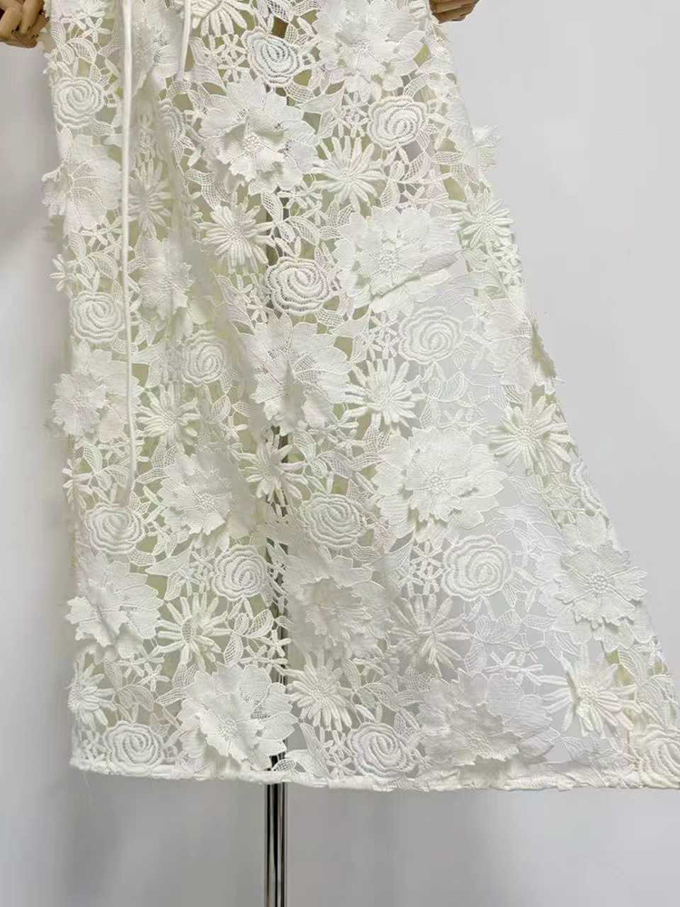 TWOTWINSTYLE Round Neck Patchwork Flower Lace Elegant Maxi Dress