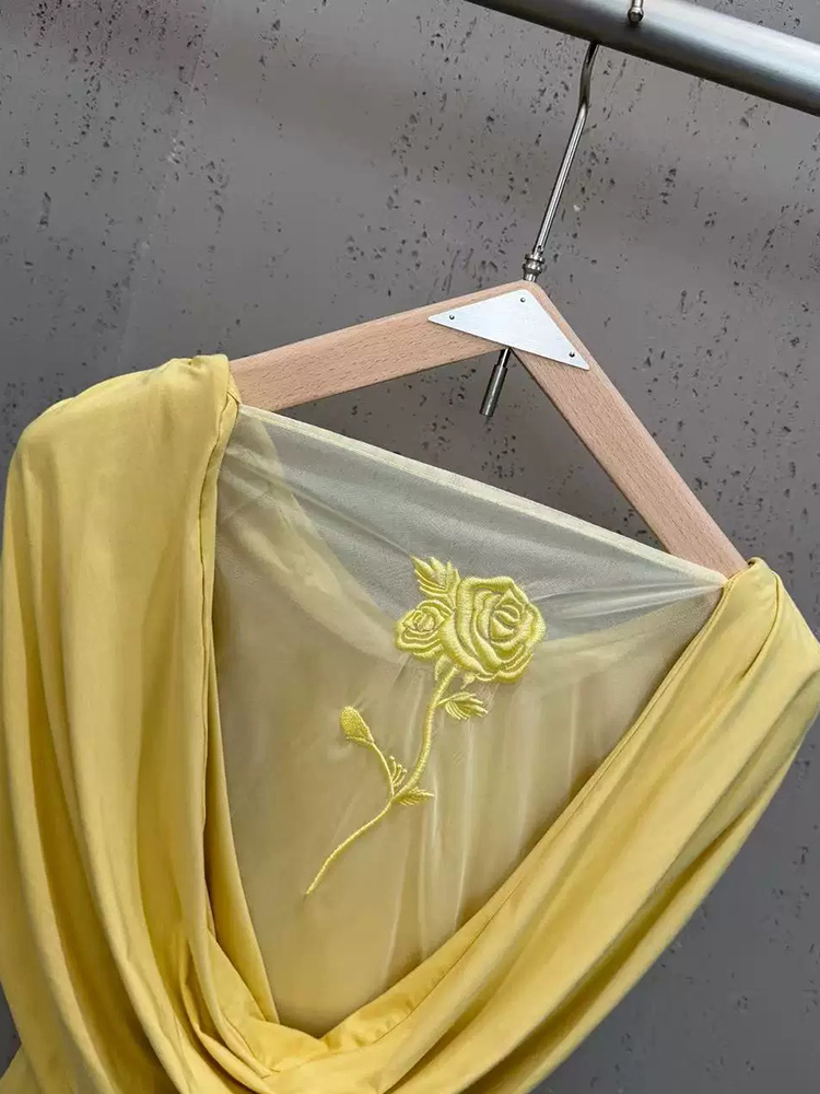 TWOTWINSTYLE Patchwork Embroidery Mesh Sleeveless Chic Top