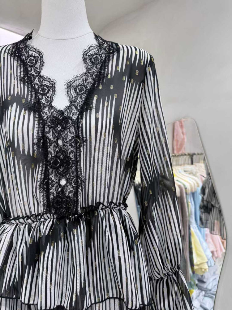 TWOTWINSTYLE Spliced Lace Bell Sleeve Tunic Stripe Chic Dress