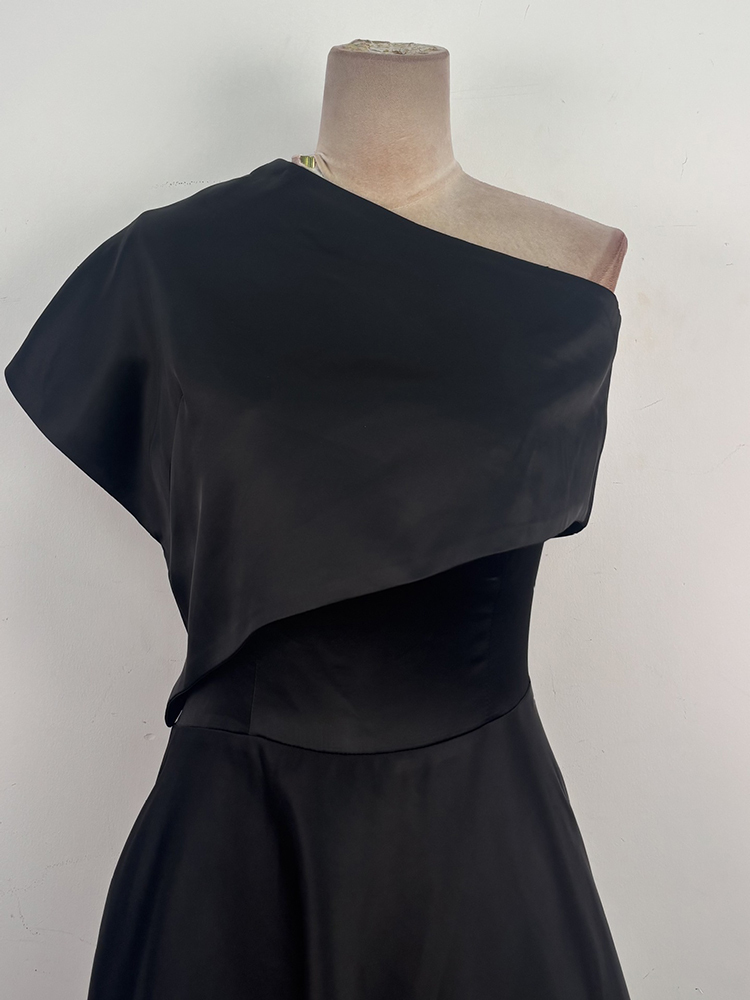 TWOTWINSTYLE Off Shoulder Asymmetrical Tunic Solid Chic Midi Dress