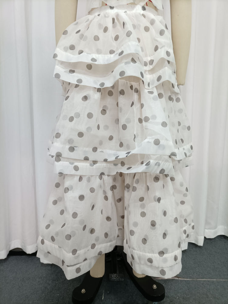 TWOTWINSTYLE Round Neck Puff Sleeve Crop Top Wave Point Skirt Elegant Dress