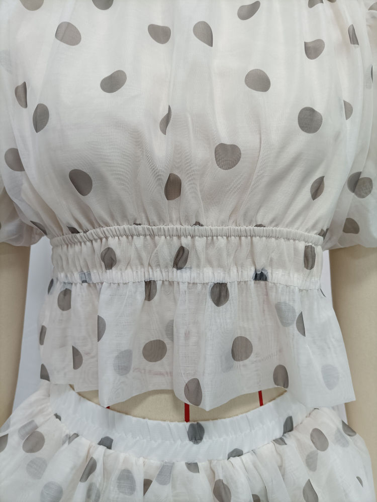 TWOTWINSTYLE Round Neck Puff Sleeve Crop Top Wave Point Skirt Elegant Dress