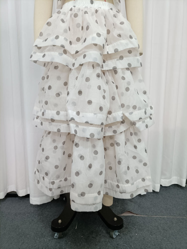 TWOTWINSTYLE Round Neck Puff Sleeve Crop Top Wave Point Skirt Elegant Dress