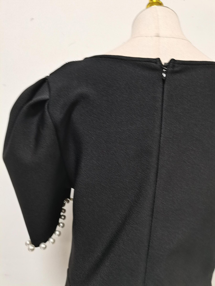 TWOTWINSTYLE Square Neckline Spliced Pearl Lace Fashion Dress