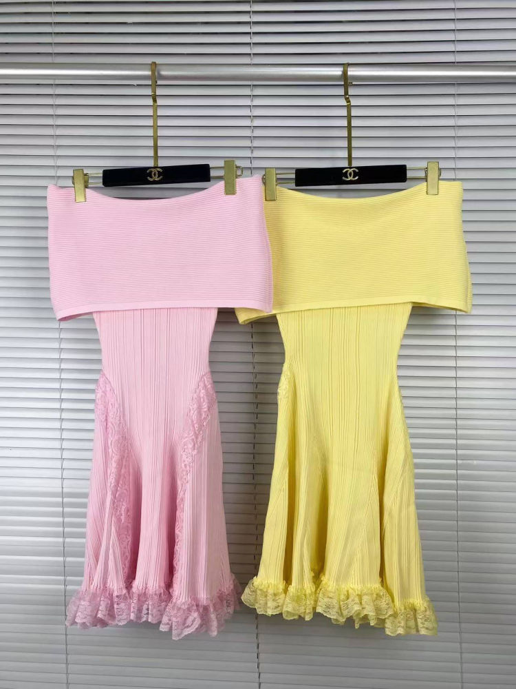 TWOTWINSTYLE Off Shoulder Long Sleeve Patchwork Lace Fashion Dress