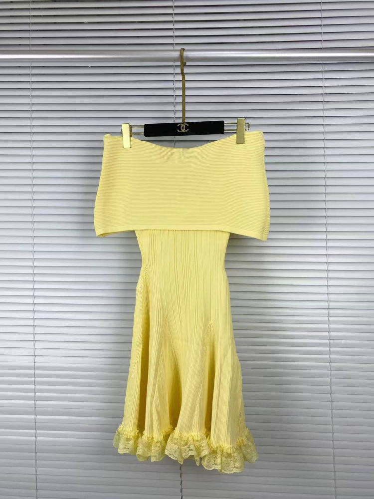 TWOTWINSTYLE Off Shoulder Long Sleeve Patchwork Lace Fashion Dress