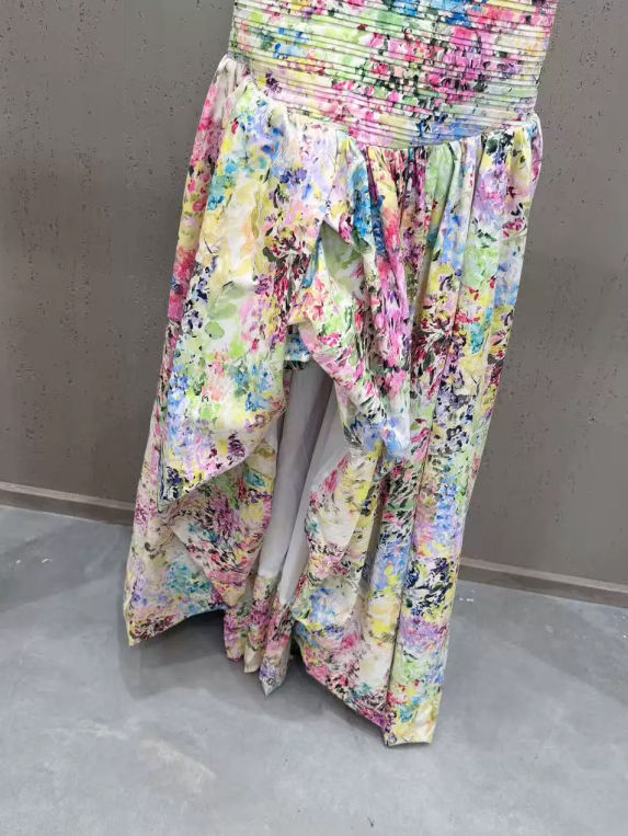 TWOTWINSTYLE Hit Color Side Split Pleated Fashion Dress