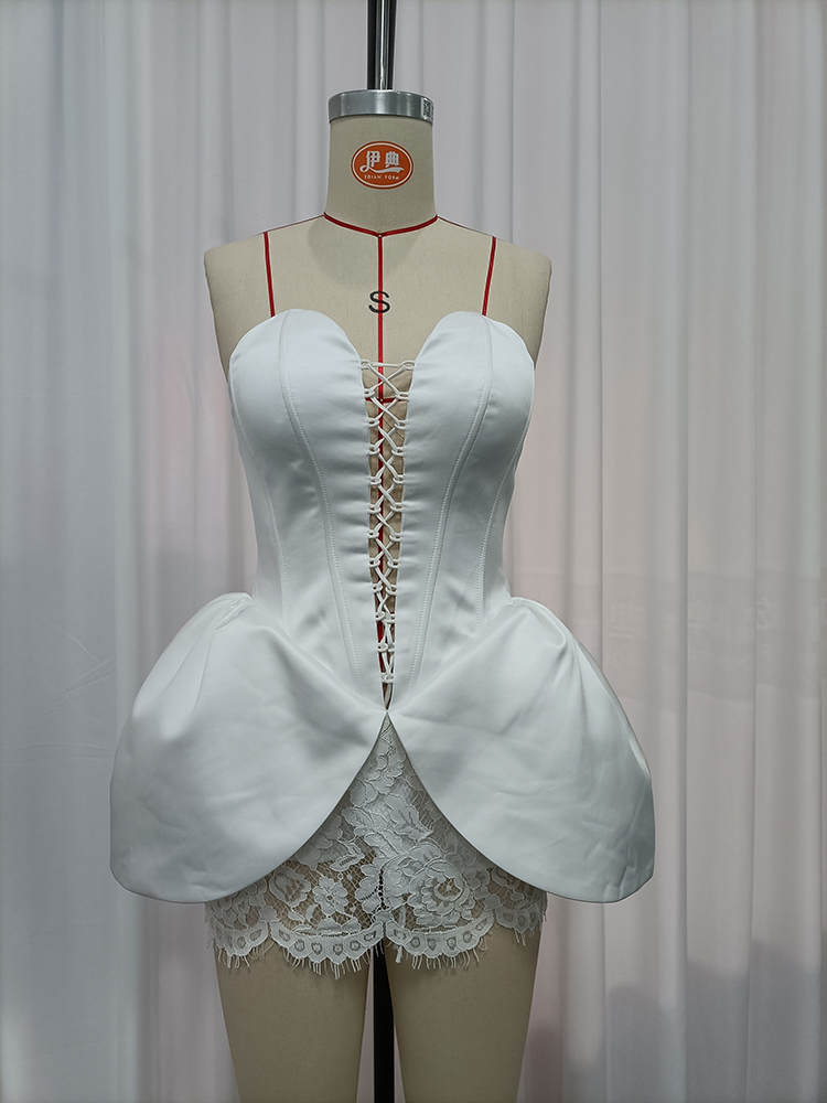 TWOTWINSTYLE Sleeveless Patchwork Lace Up Lace Trim Chic Dress