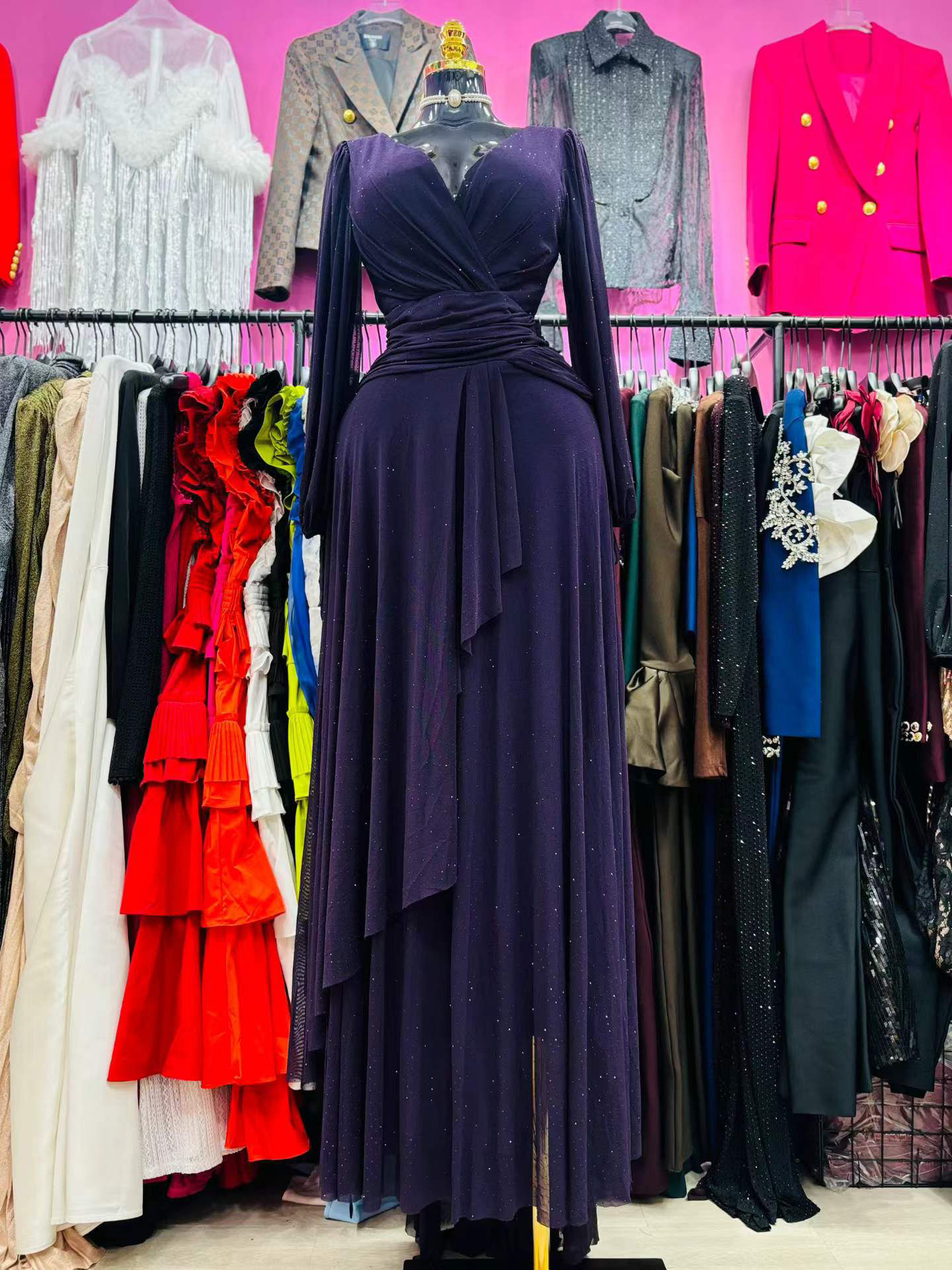 TWOTWINSTYLE Deep V Neck Long Sleeve Tunic Minimalist Dress