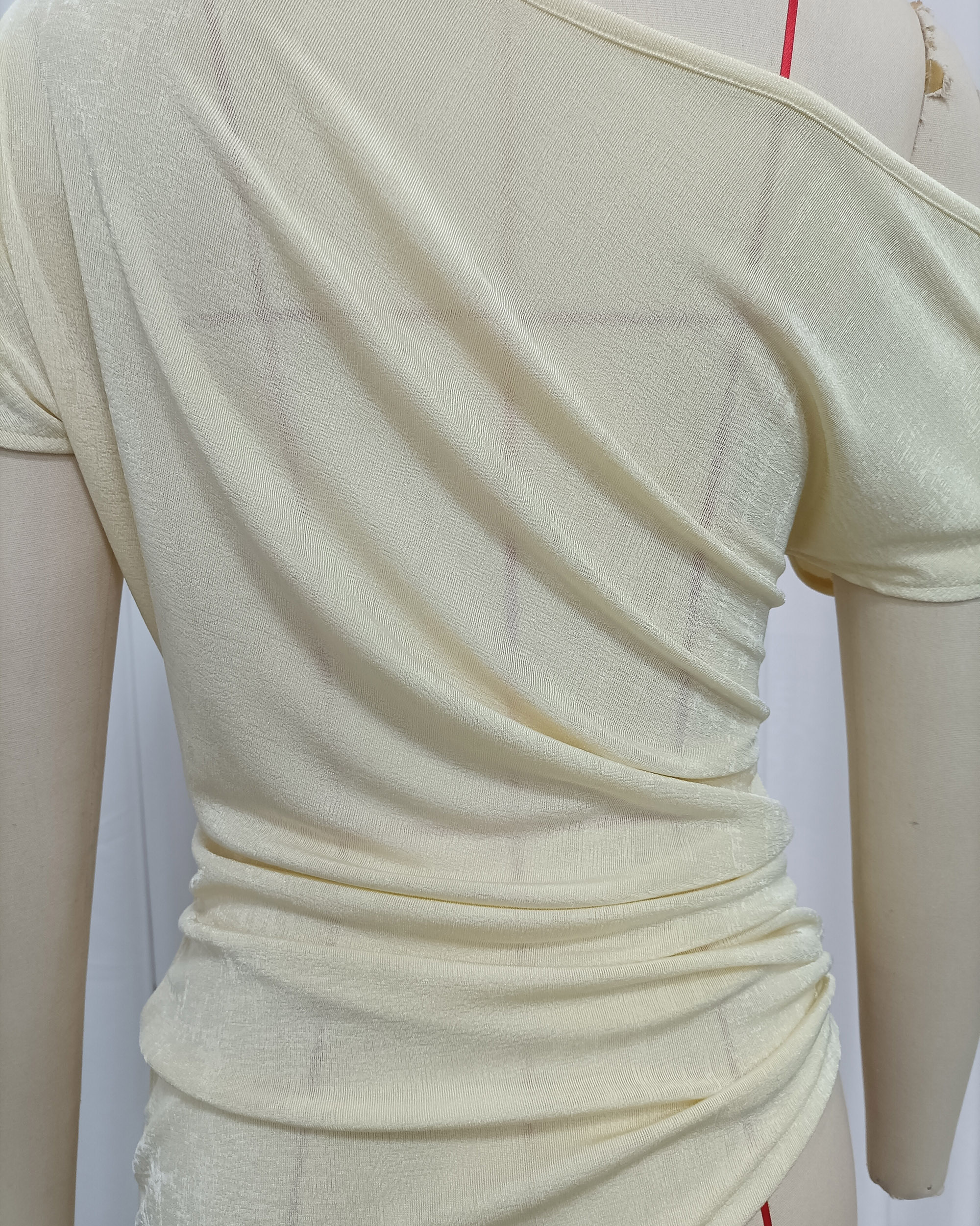 TWOTWINSTYLE Off Shoulder Ruched Tunic Irregular Fashion T-Shirt
