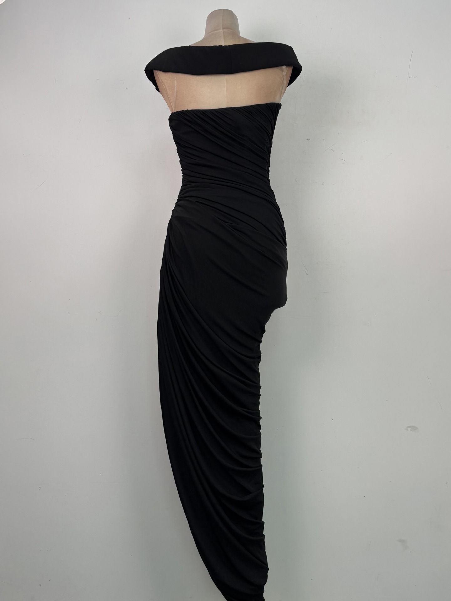 TWOTWINSTYLE Solid Off Shoulder High Waist Irregular Hem Vintage Dress