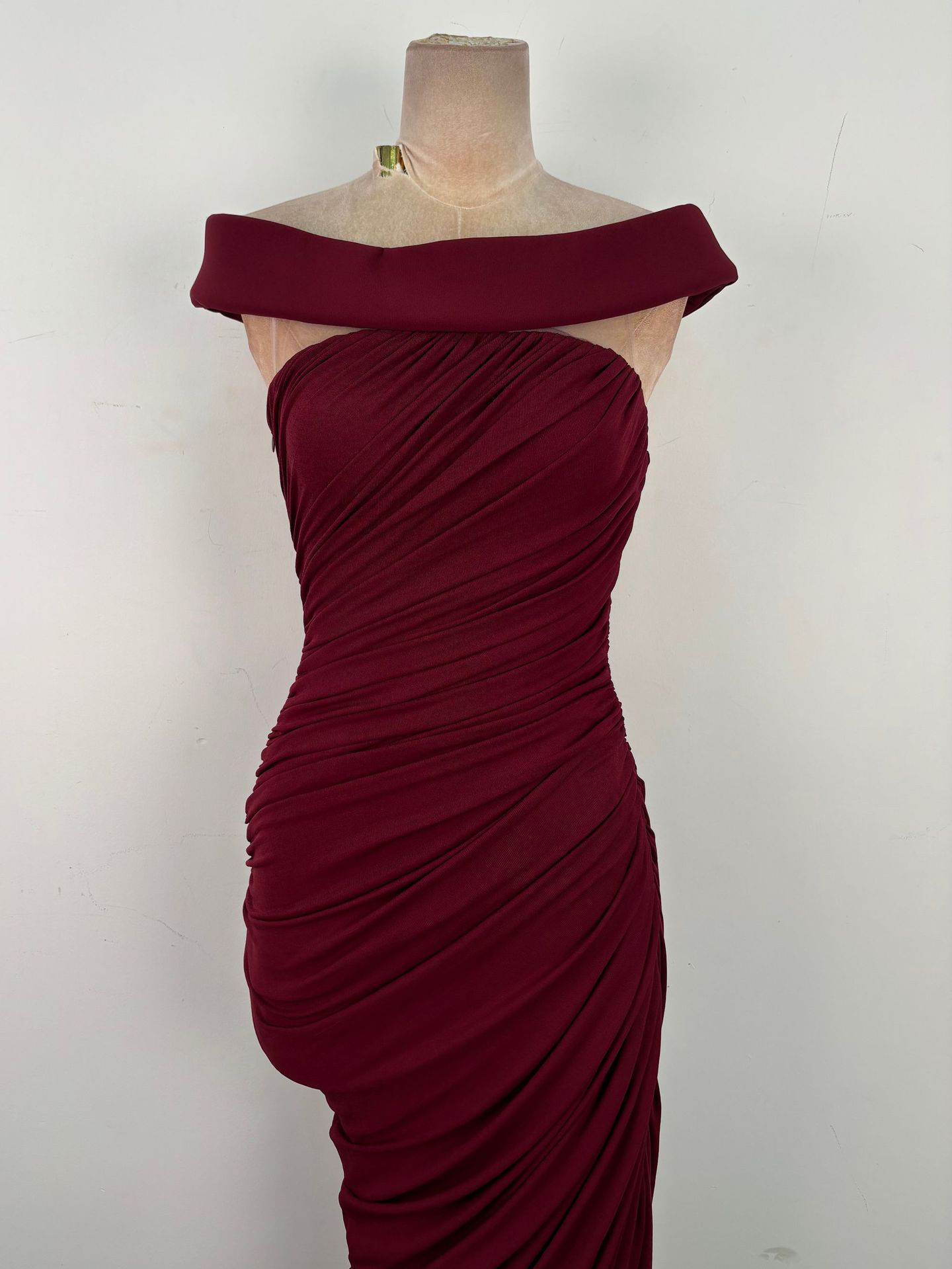 TWOTWINSTYLE Solid Off Shoulder High Waist Irregular Hem Vintage Dress