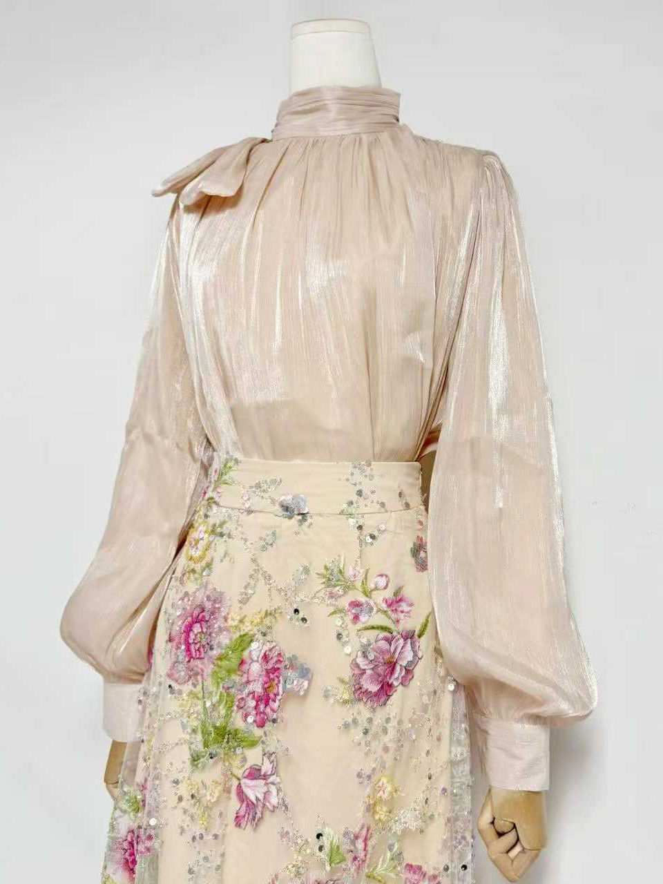 TWOTWINSTYLE Stand Collar Long Sleeve Top High Waist Spliced Mesh Skirt Elegant Set