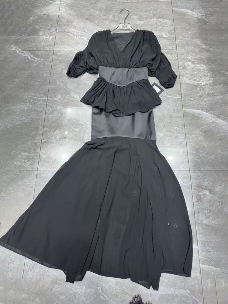 TWOTWINSTYLE V Neck Pleated Tunic Blouse Spliced Mesh Skirt Elegant Set