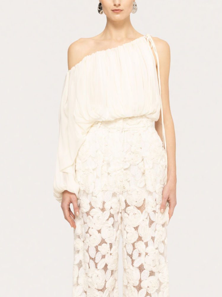 TWOTWINSTYLE Off Shoulder One Sleeve Pleated Chic Crop Shirt