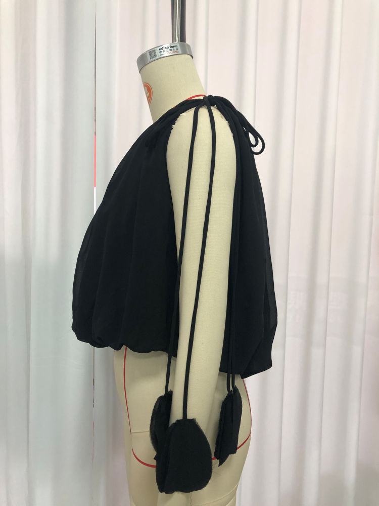 TWOTWINSTYLE Off Shoulder One Sleeve Pleated Chic Crop Shirt