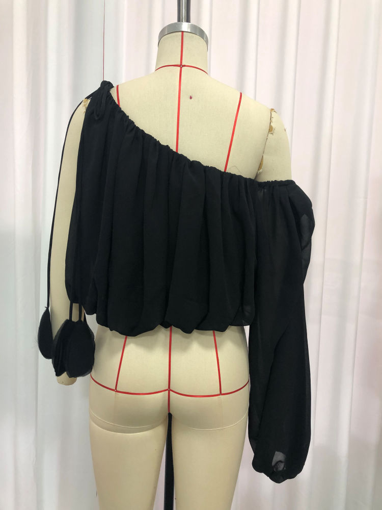 TWOTWINSTYLE Off Shoulder One Sleeve Pleated Chic Crop Shirt