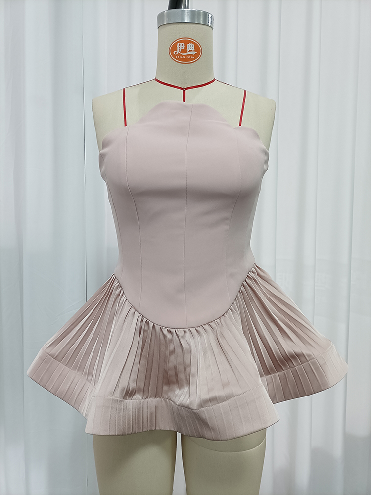 TWOTWINSTYLE Strapless Solid Tunic Ruffled Hem Vest