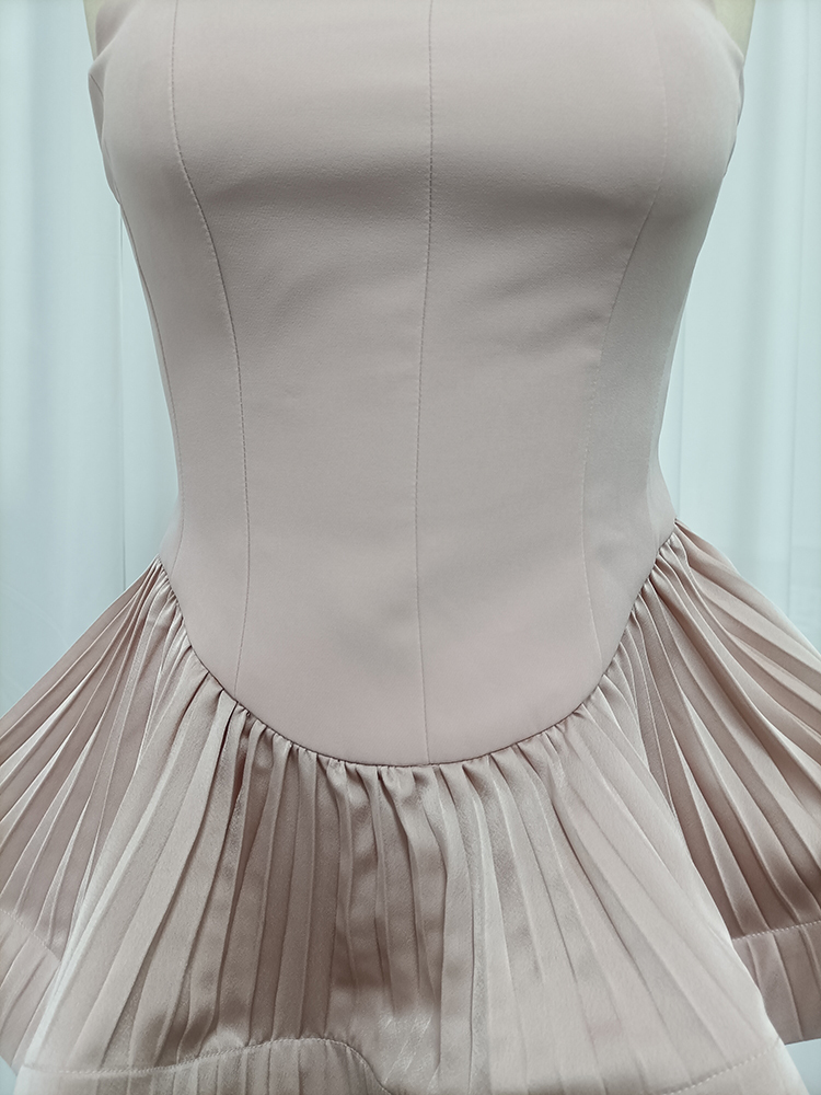 TWOTWINSTYLE Strapless Solid Tunic Ruffled Hem Vest