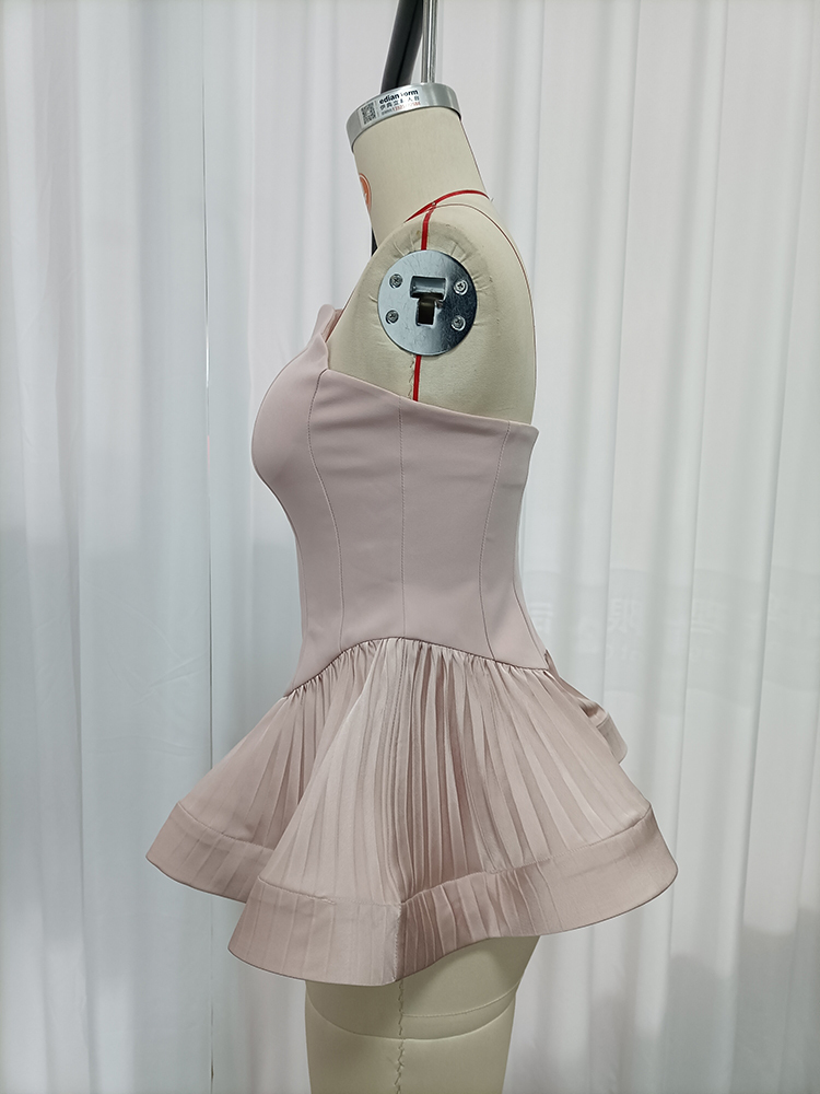 TWOTWINSTYLE Strapless Solid Tunic Ruffled Hem Vest