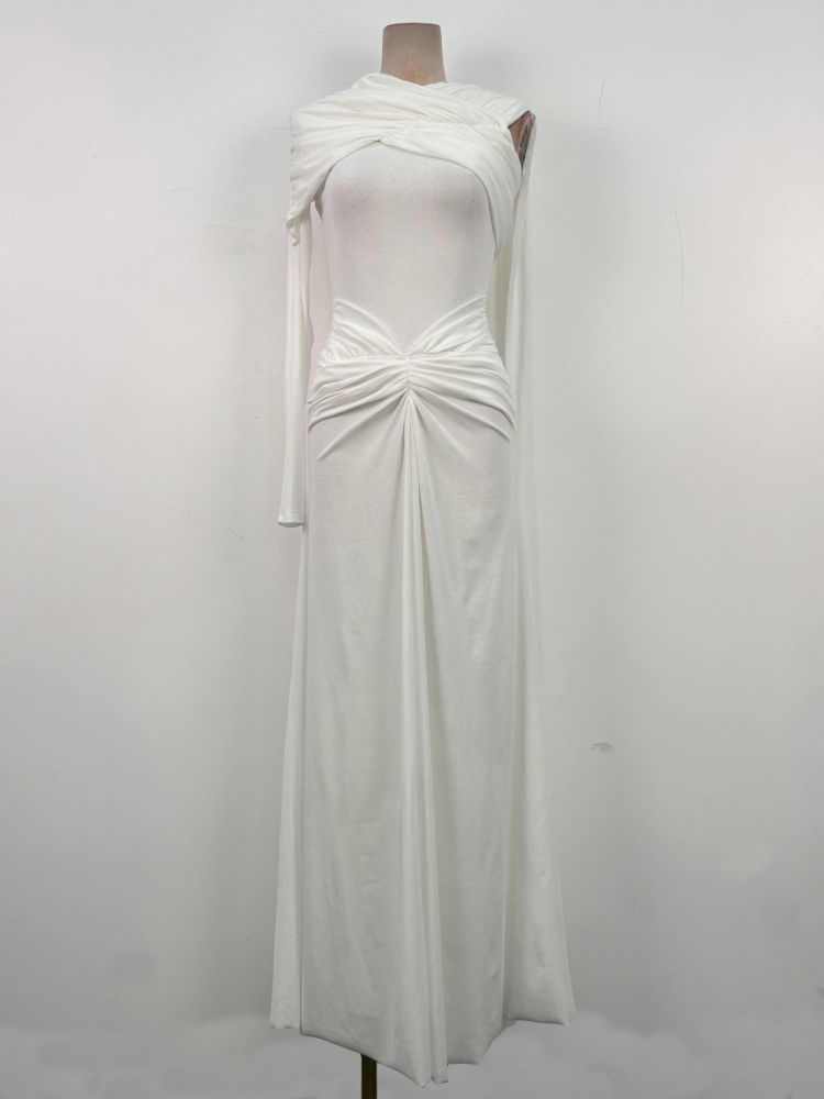 TWOTWINSTYLE Off One Shoulder A Sleeve Pleated Fashion Dress