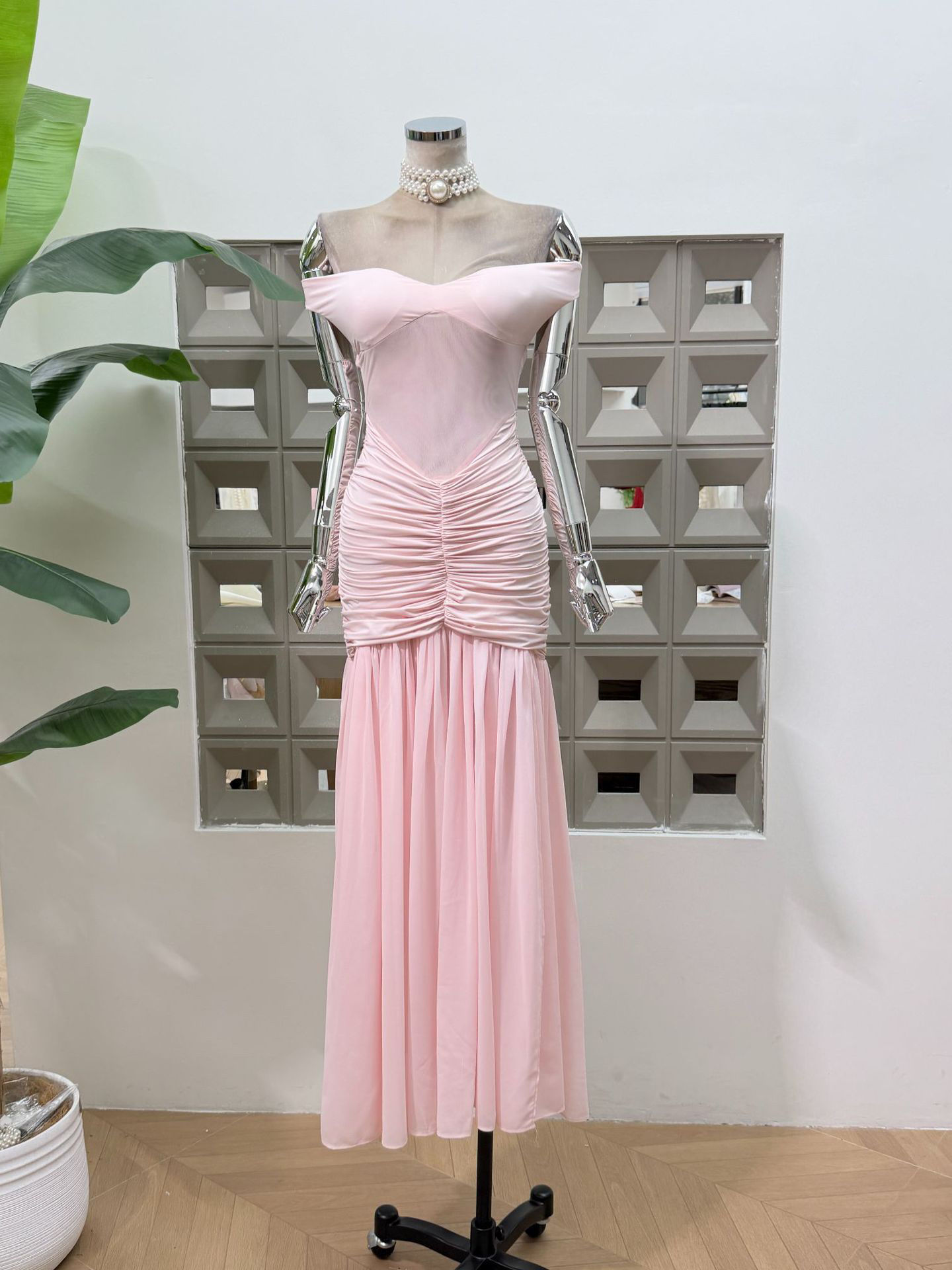 TWOTWINSTYLE Off Shoulder Patchwork Shawl Ruched Elegant Dress
