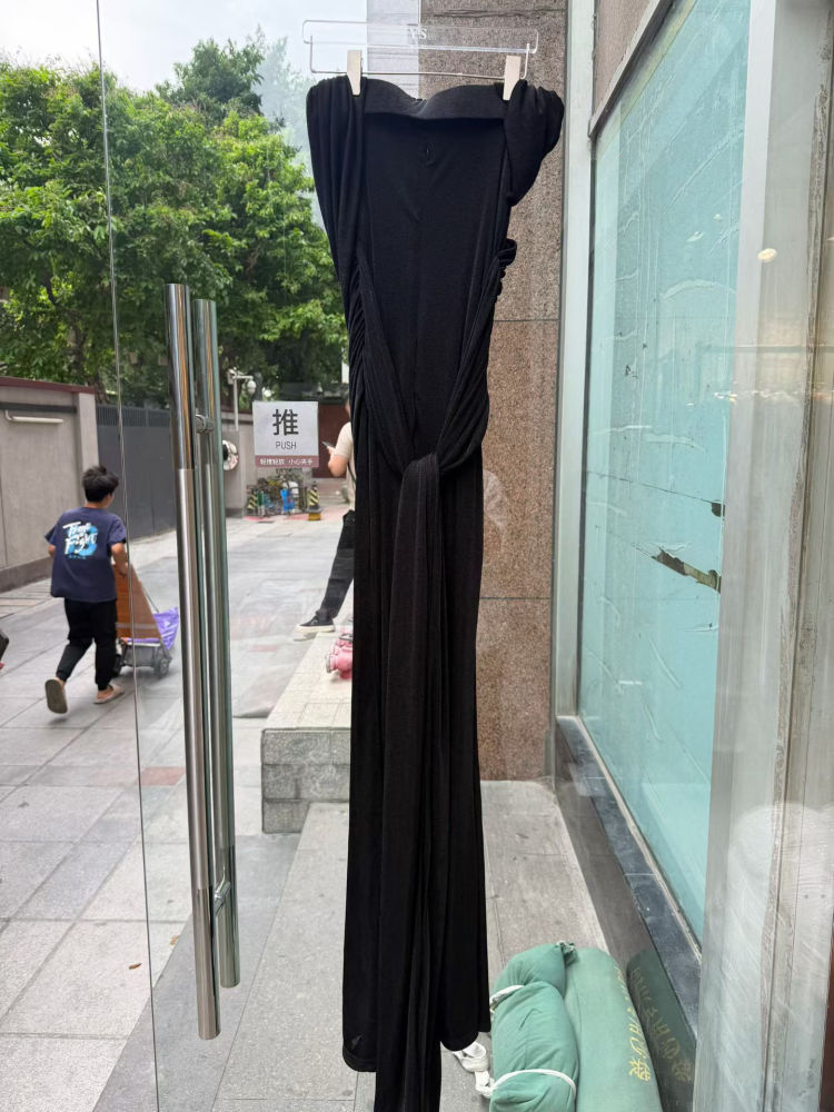 TWOTWINSTYLE Sleeveles Ruched High Waist Design Dress