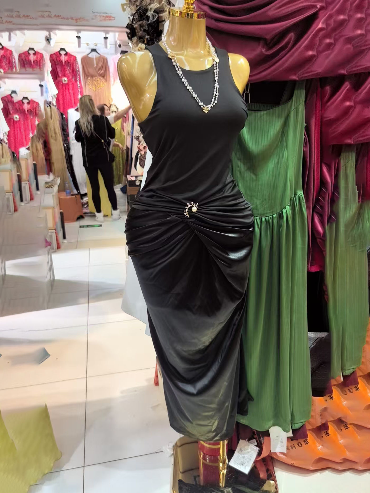 TWOTWINSTYLE Round Neck Pleated Spliced Mesh Vintage Dress