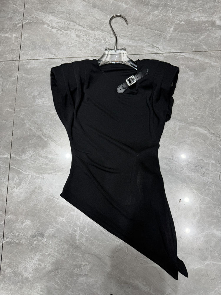 TWOTWINSTYLE Round Neck Sleeveles Top Split Skirt Fashion Set