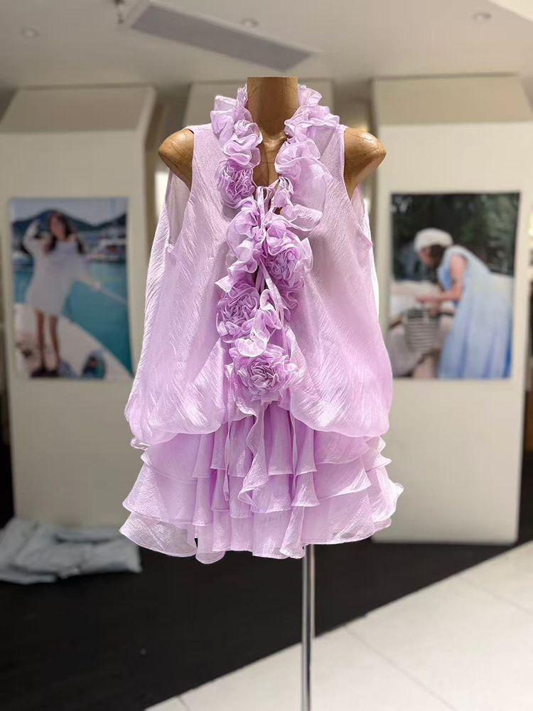 TWOTWINSTYLE Sleeveless Spliced Flower Ruffle Hem Mini Dress