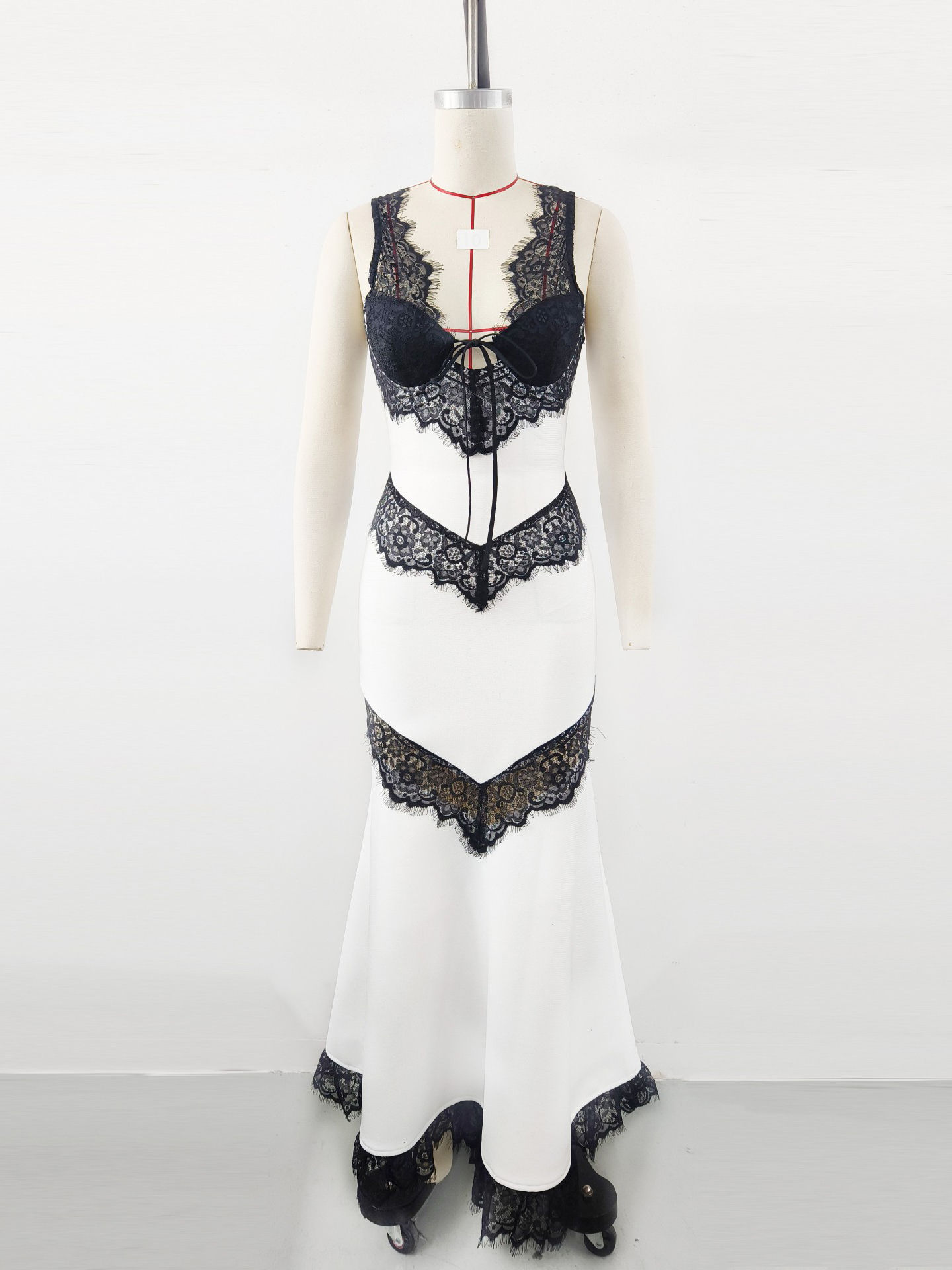 TWOTWINSTYLE Off Shoulder Spliced Lace High Waist Sexy Dress
