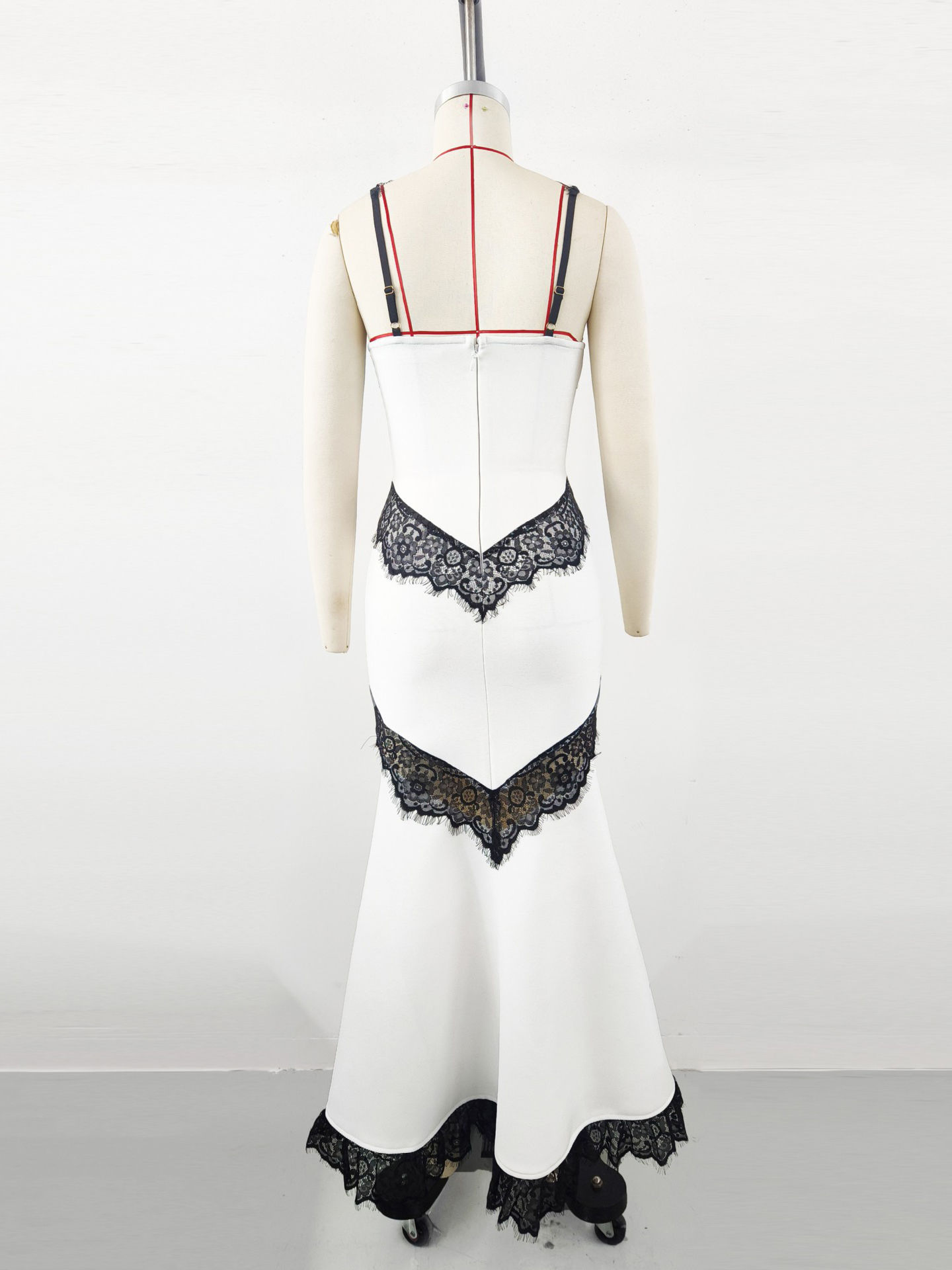 TWOTWINSTYLE Off Shoulder Spliced Lace High Waist Sexy Dress