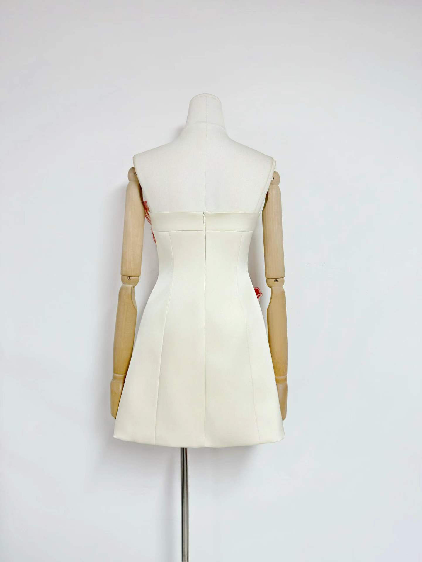 TWOTWINSTYLE Solid Off Shoulder Spliced Appliques Elegant Dress