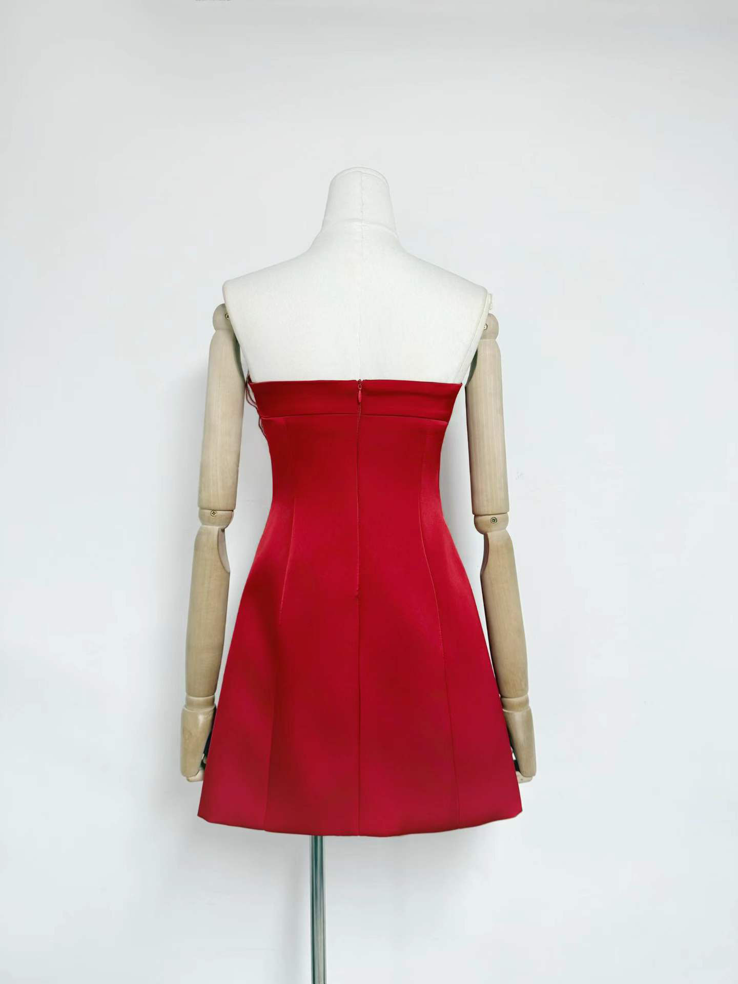 TWOTWINSTYLE Solid Off Shoulder Spliced Appliques Elegant Dress