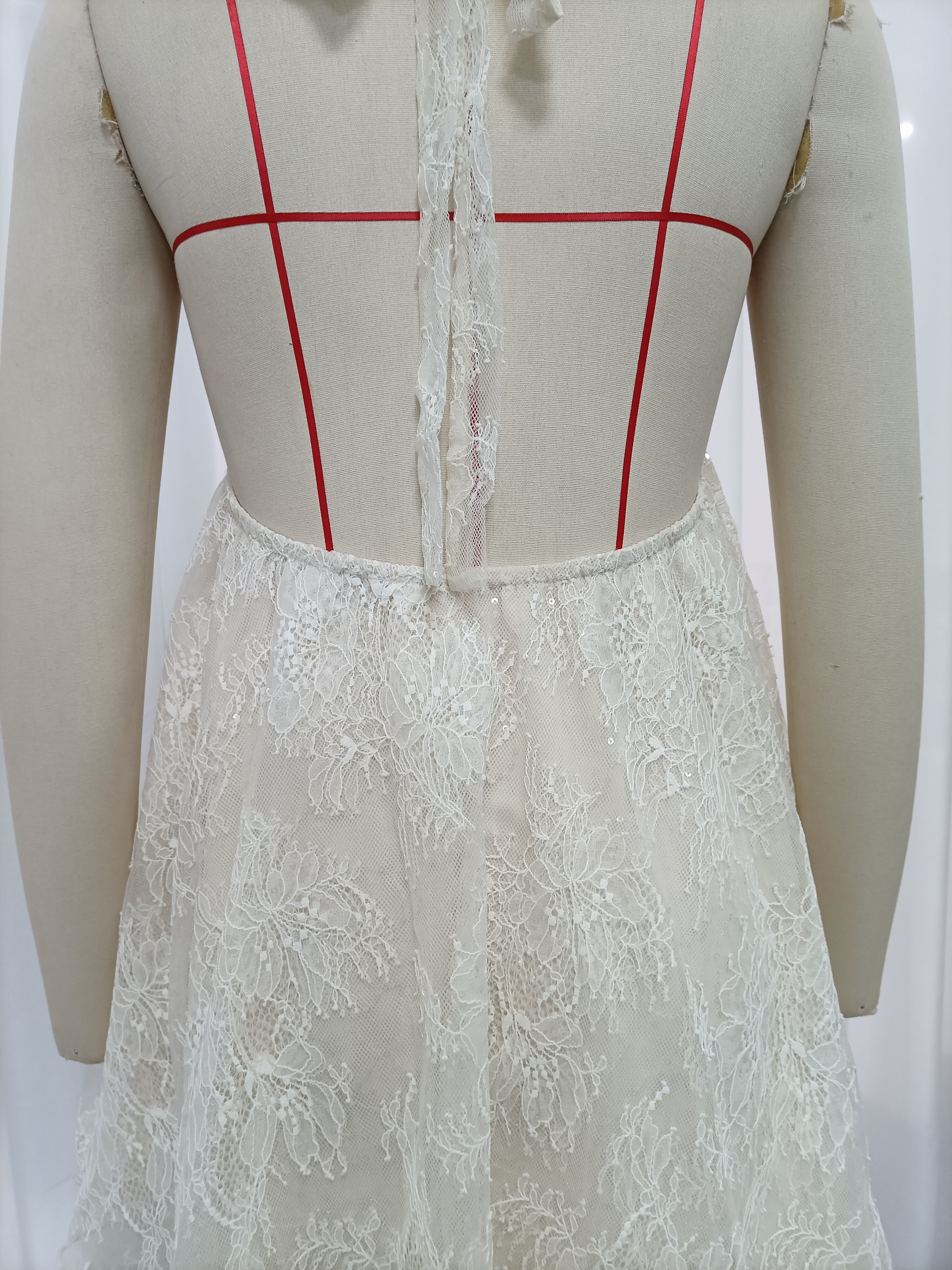 TWOTWINSTYLE Lace Patchwork Sequins Sexy Camisole Dress