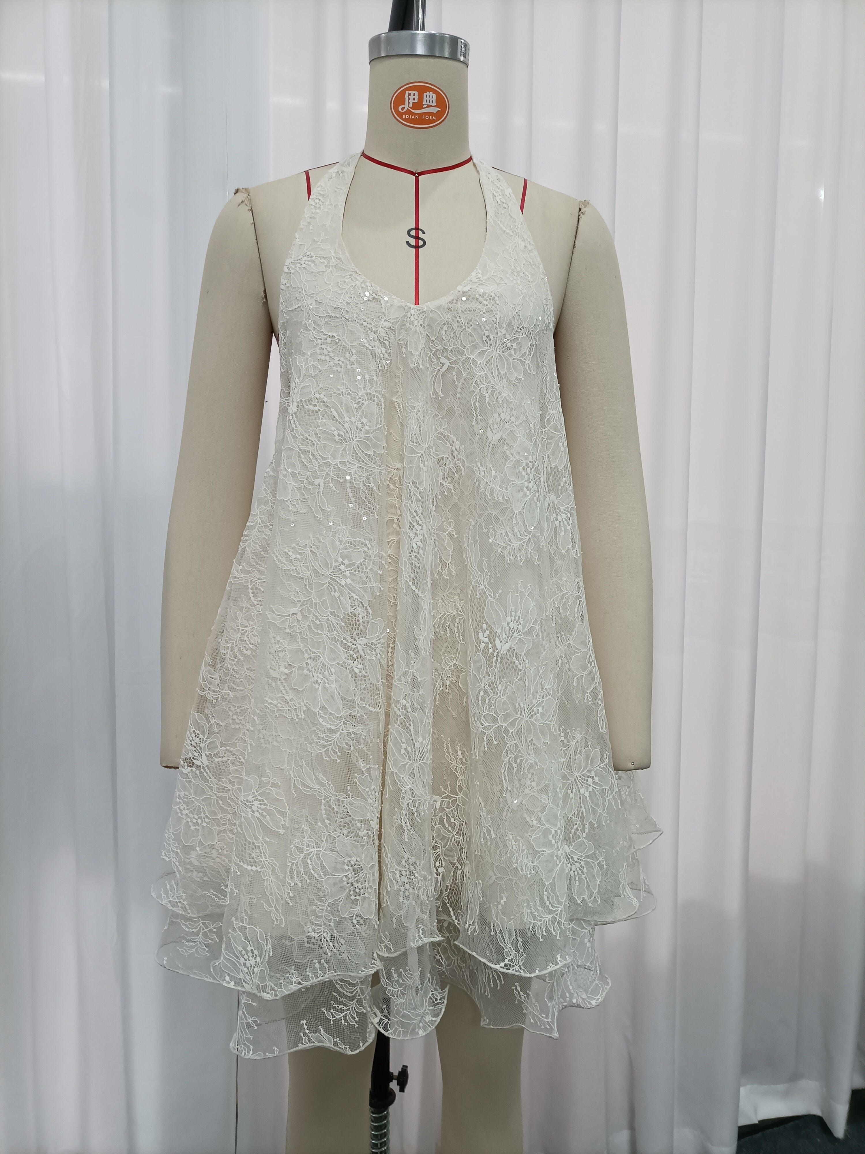 TWOTWINSTYLE Lace Patchwork Sequins Sexy Camisole Dress