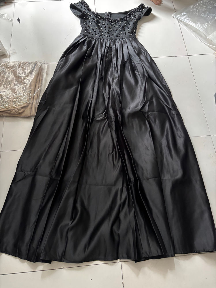 TWOTWINSTYLE Off Shoulder Pleated Spliced Diamond Fashion Dress