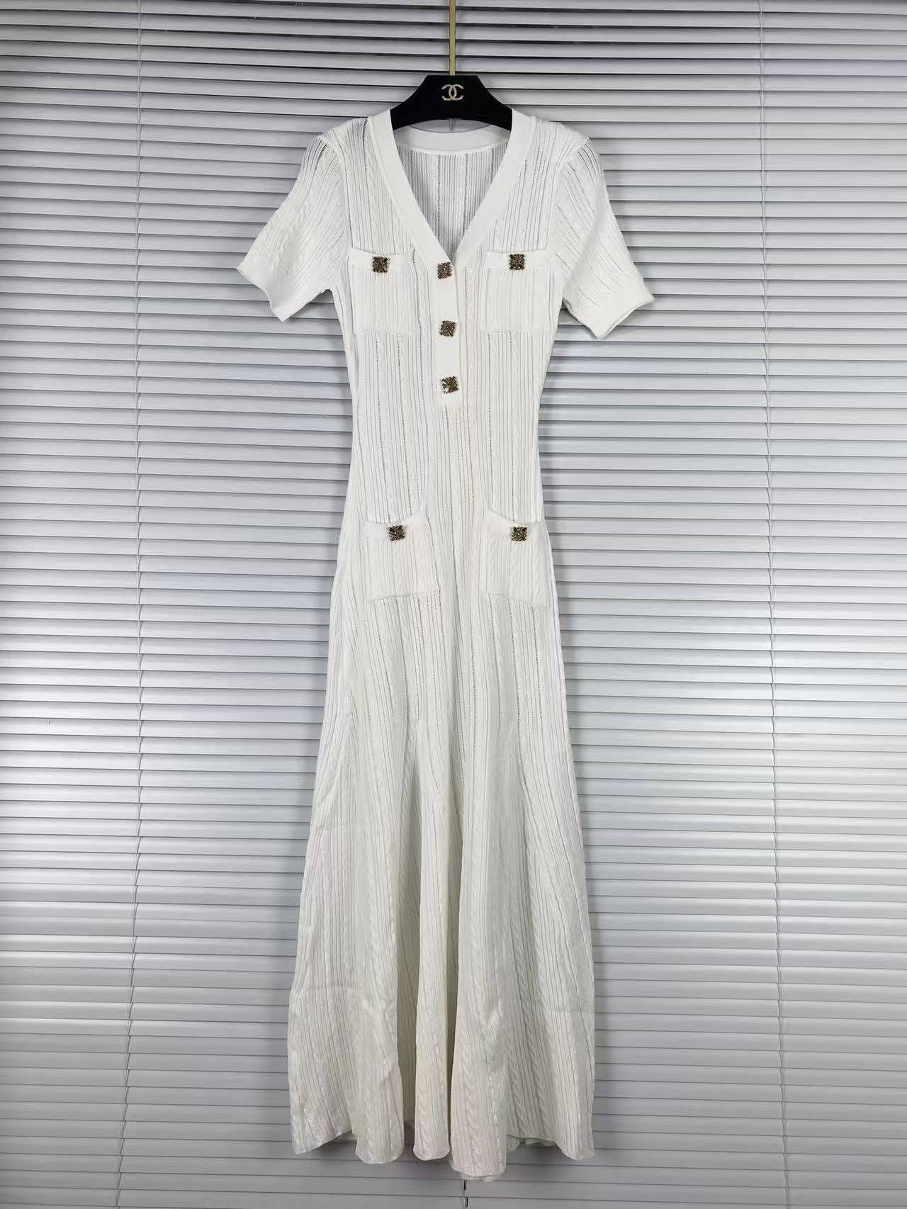 TWOTWINSTYLE Solid V Neck Short Sleeve Spliced Pocket Elegant Dress