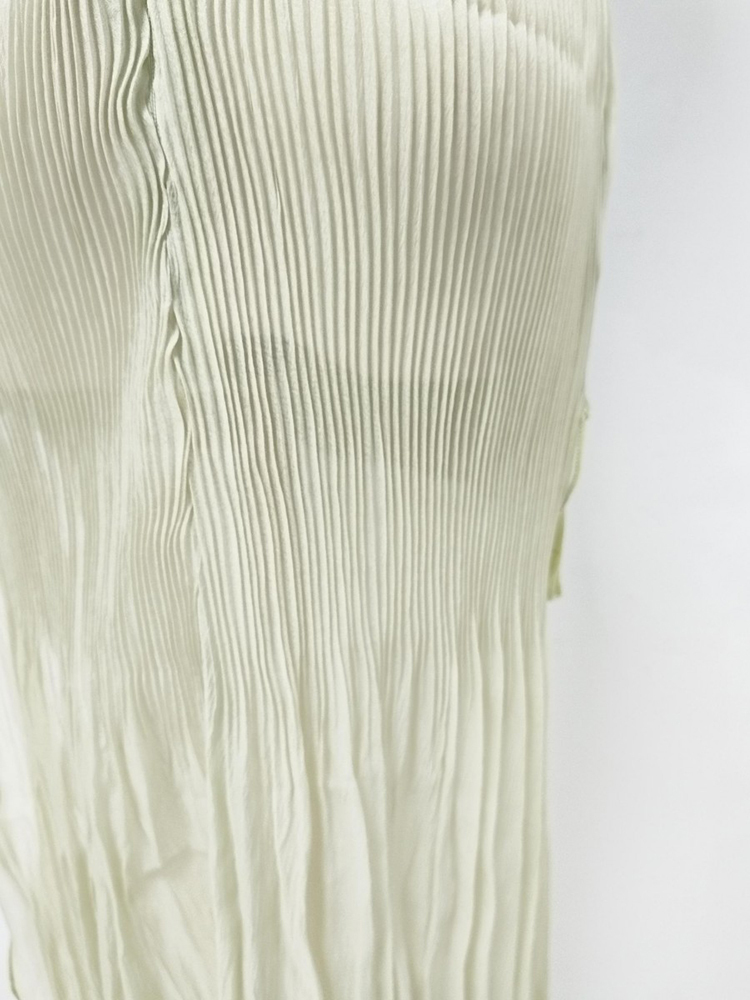 TWOTWINSTYLE Deep V Neck High Waist Pleated Fashion Dress