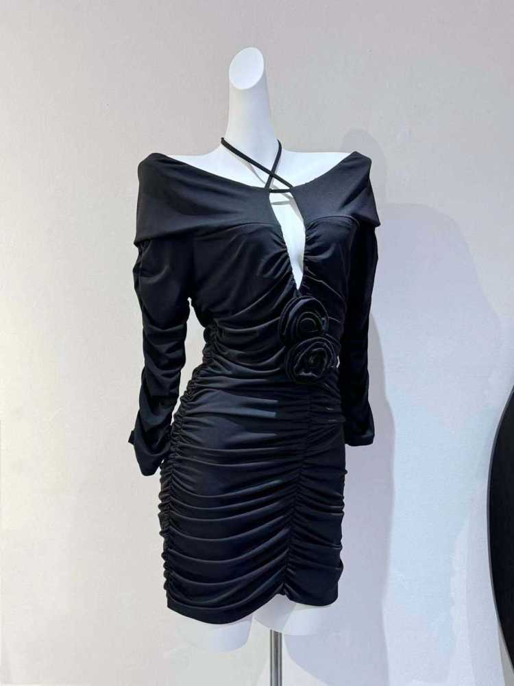 TWOTWINSTYLE Spliced 3D Flower Hollow Out Pleated Fashion Dress