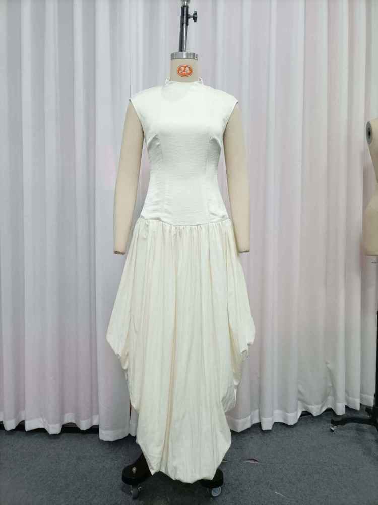 TWOTWINSTYLE Stand Collar Sleeveles Asymmetrical Hem Chic Dress