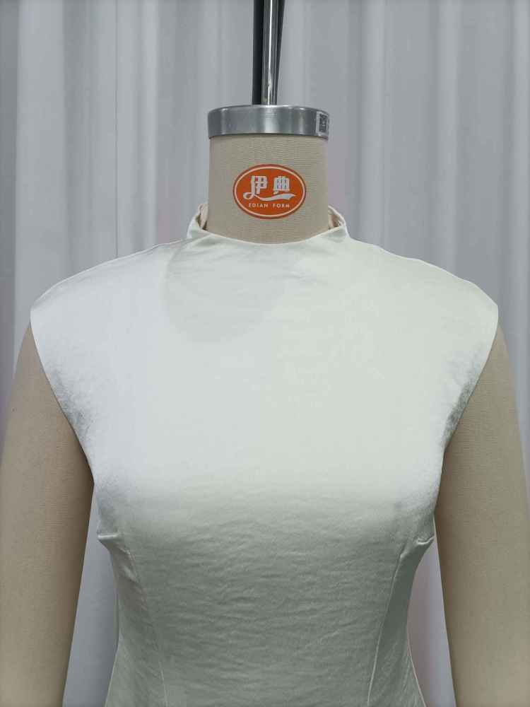 TWOTWINSTYLE Stand Collar Sleeveles Asymmetrical Hem Chic Dress