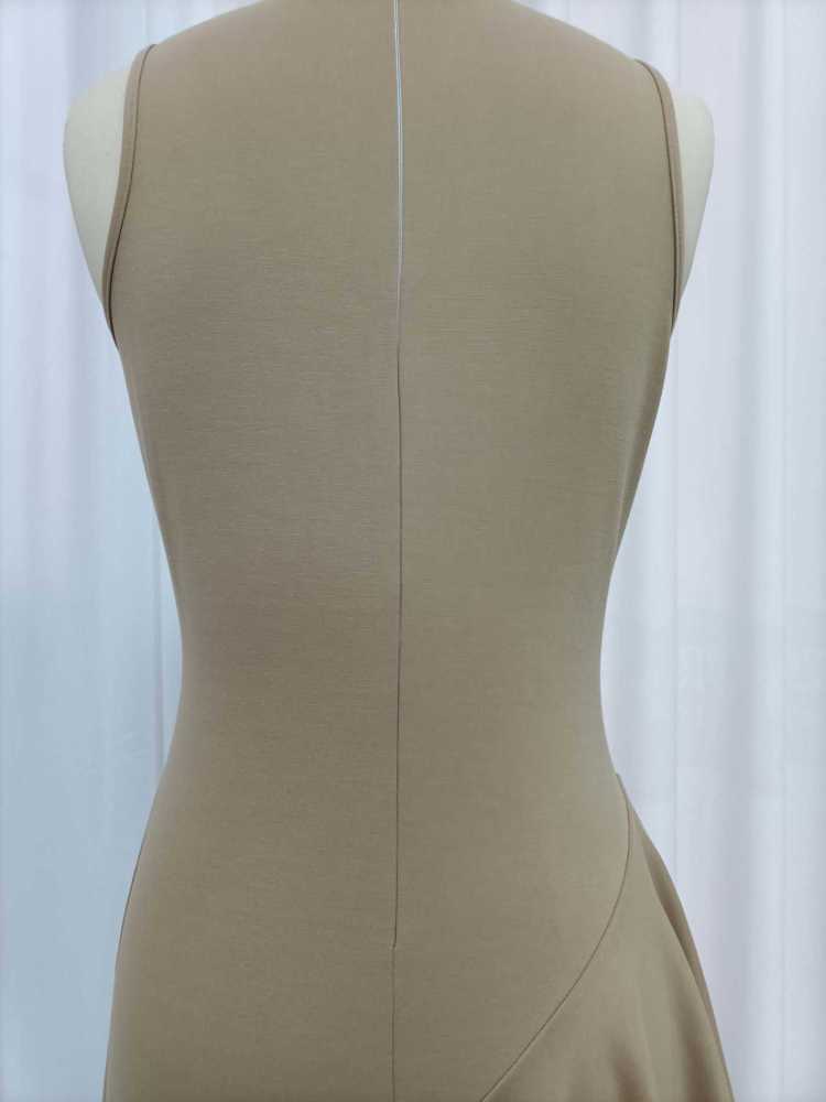 TWOTWINSTYLE Stand Collar Sleeveles Irregular Hem Vintage Dress